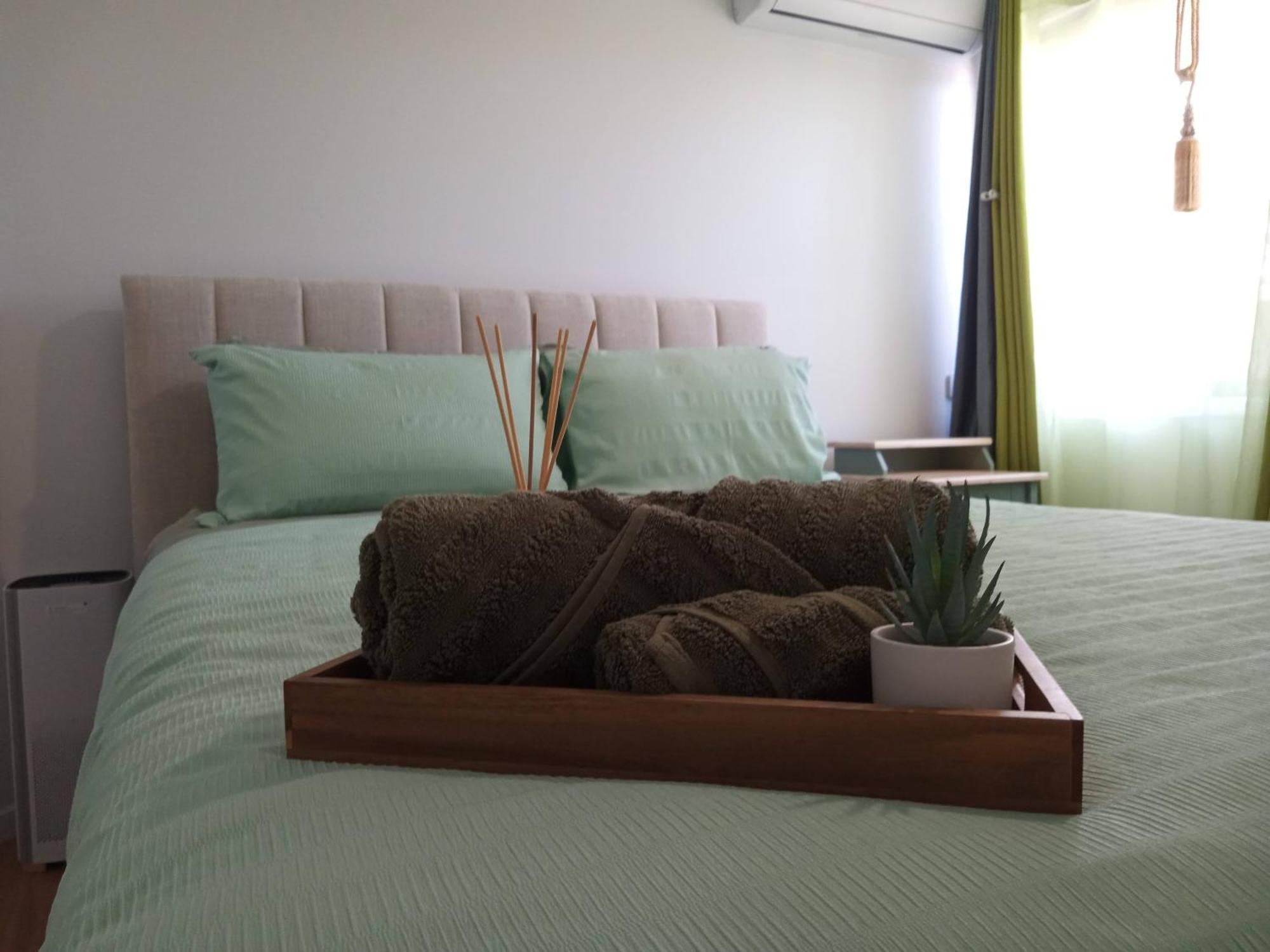 Homestay La Casa In Warner Lakes - A Boutique - A Welcoming *