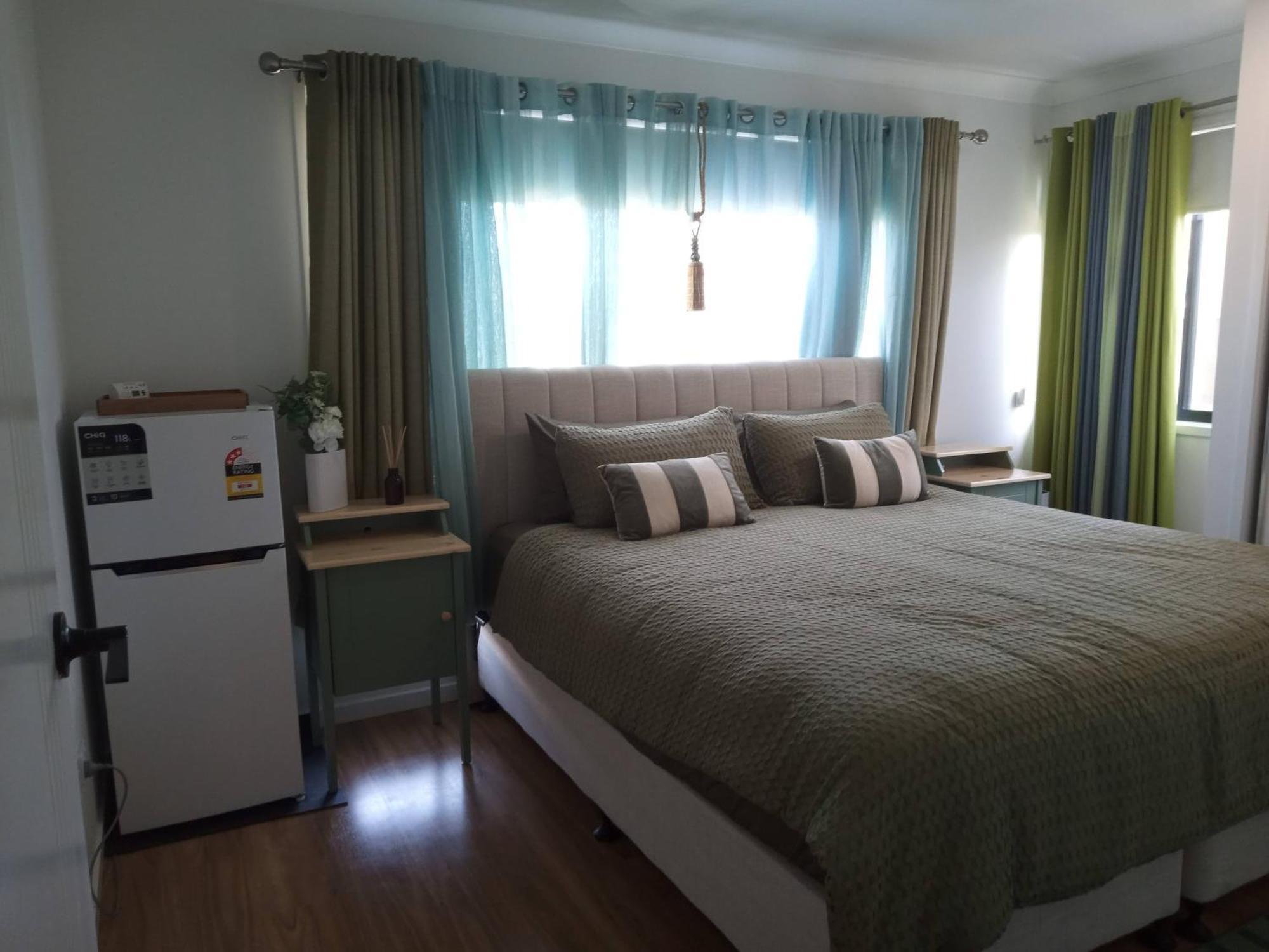 La Casa In Warner Lakes - A Boutique - A Welcoming Homestay Brendale