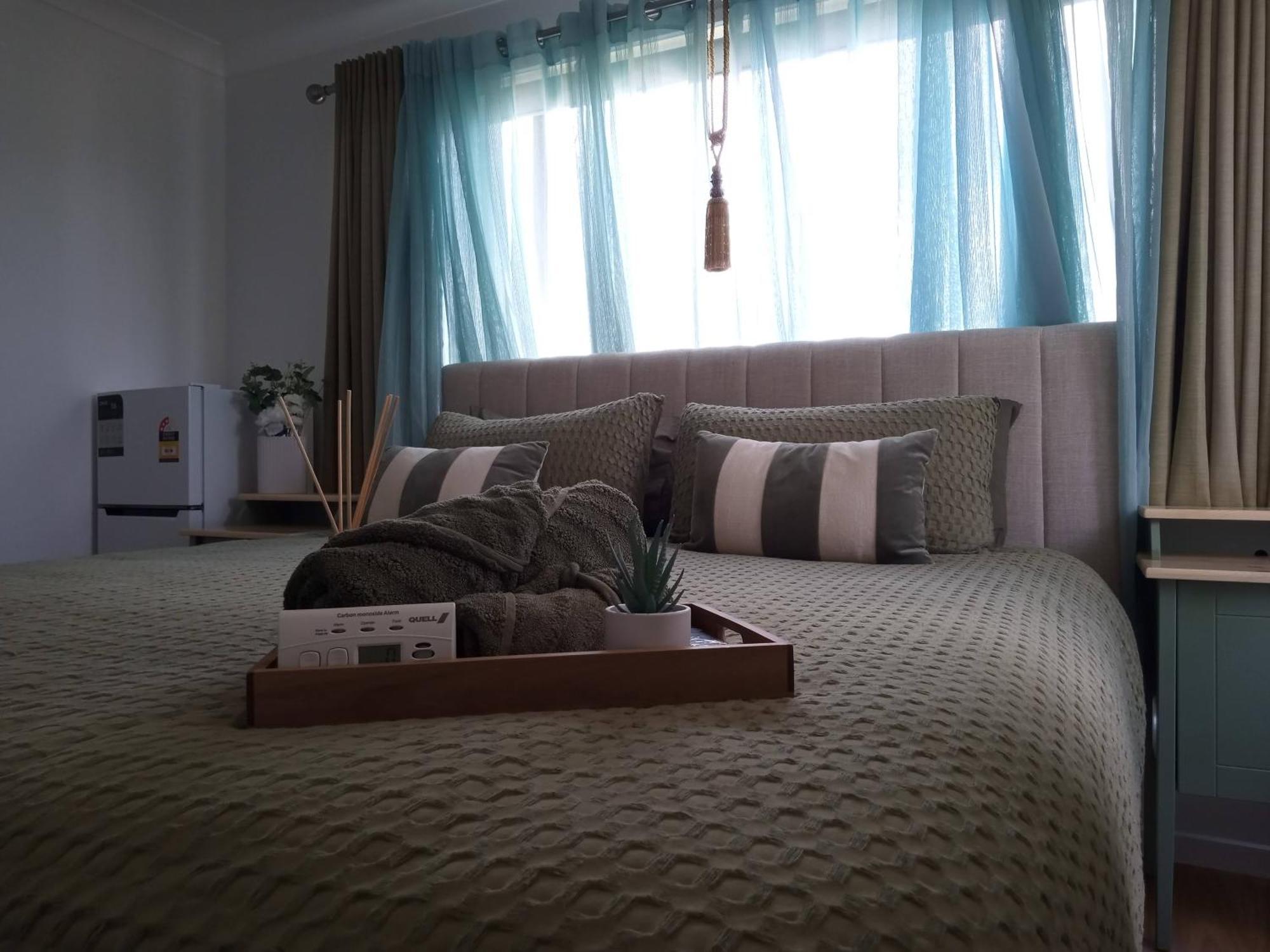 La Casa In Warner Lakes - A Boutique - A Welcoming Homestay Brendale